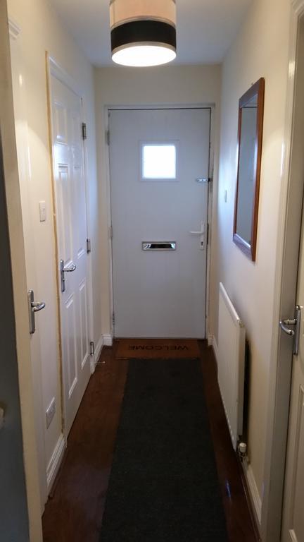 Livingston Ideal Commuter House Kültér fotó